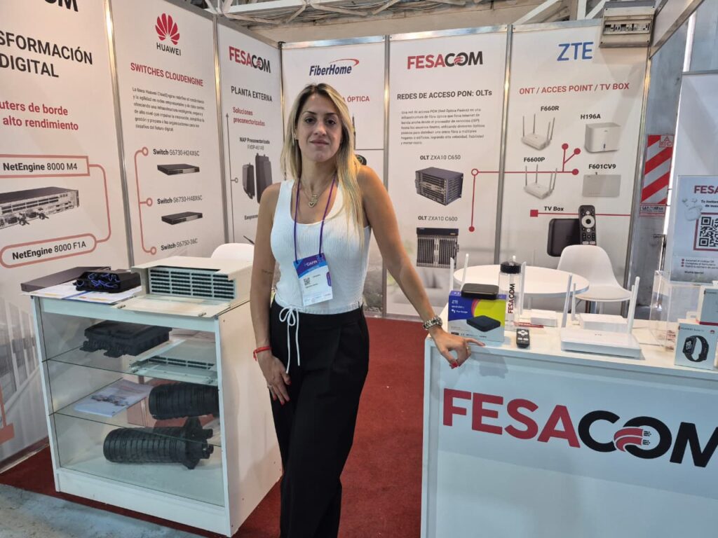 Agustina Dirisio, Socia Fundadora en Fesacom.